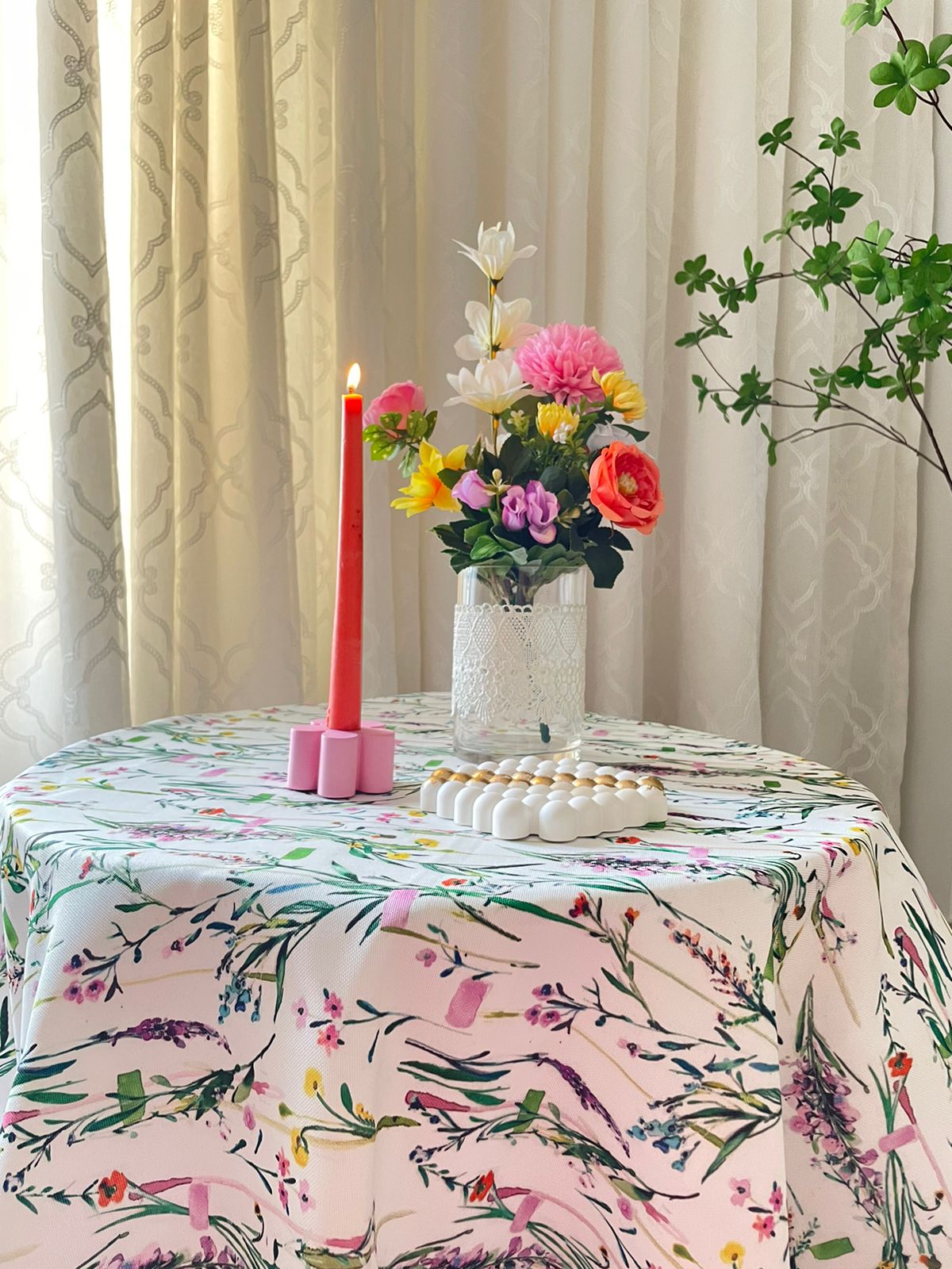 Anastasia_Tablecloth