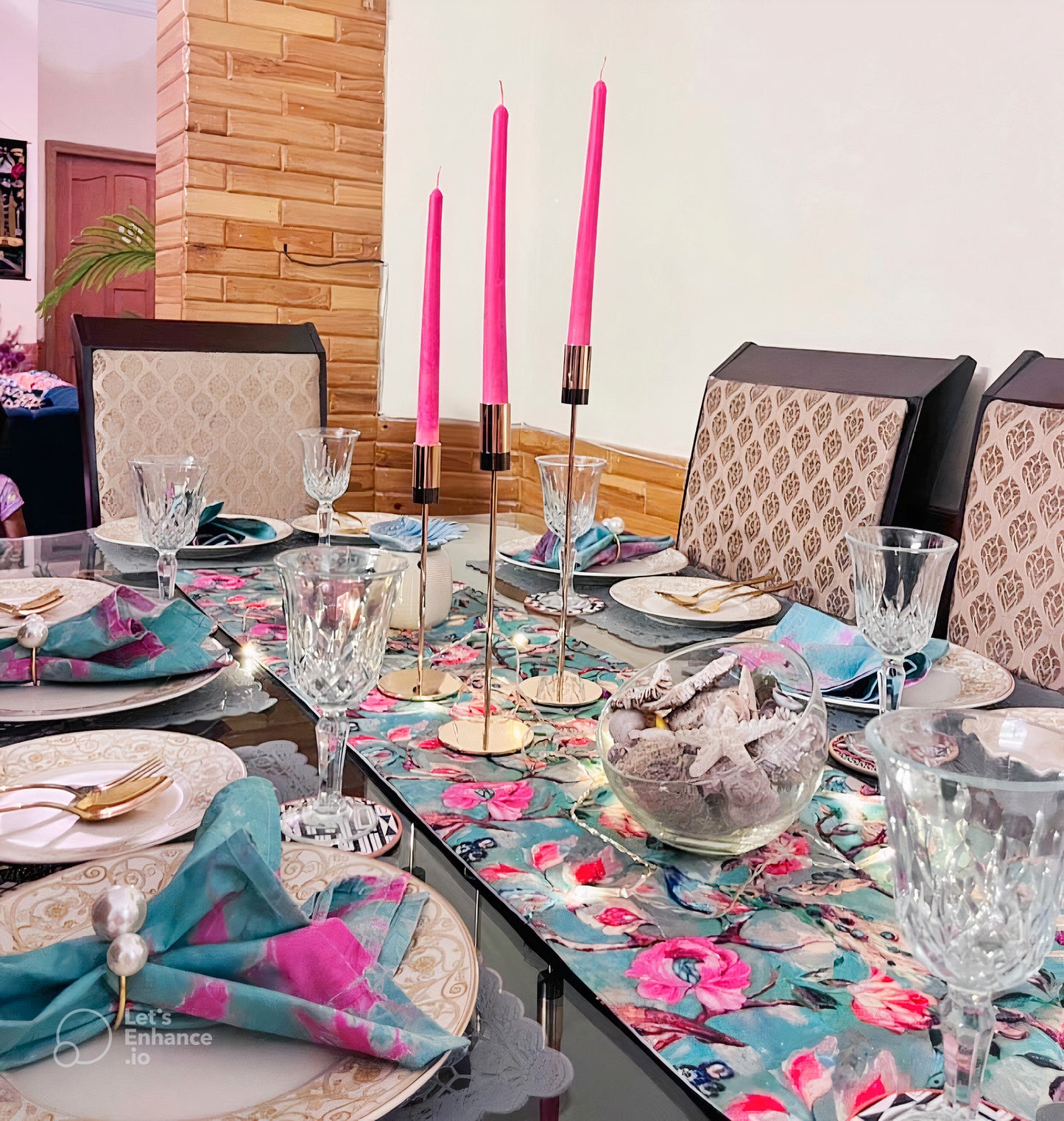 Aqua_Garden_Table_Runner