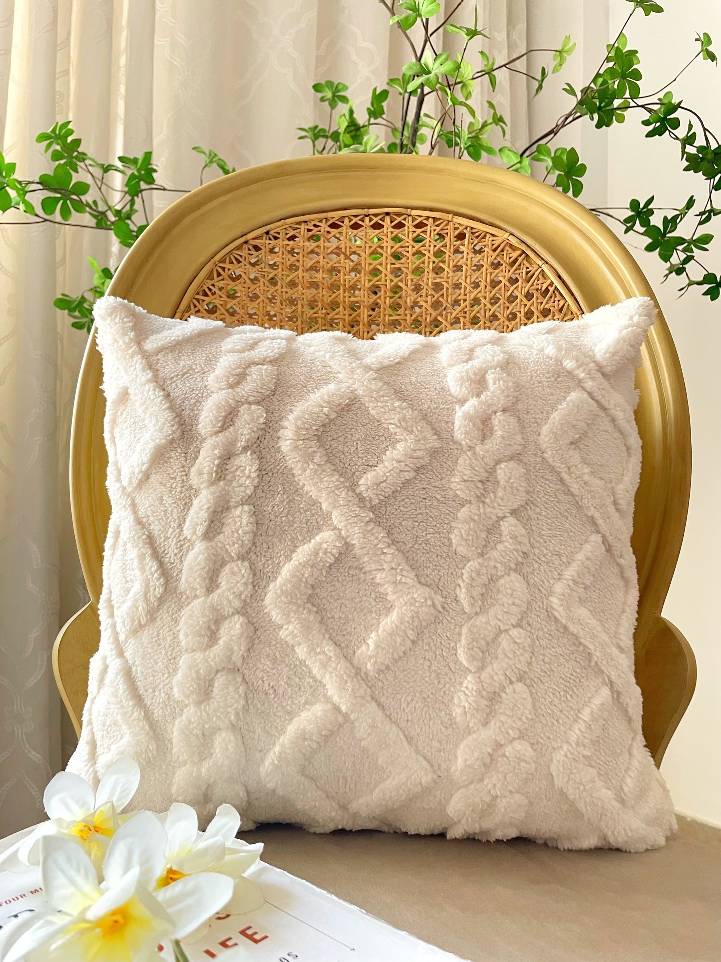 Boho Tufted Cushion (Off-White Braided)
