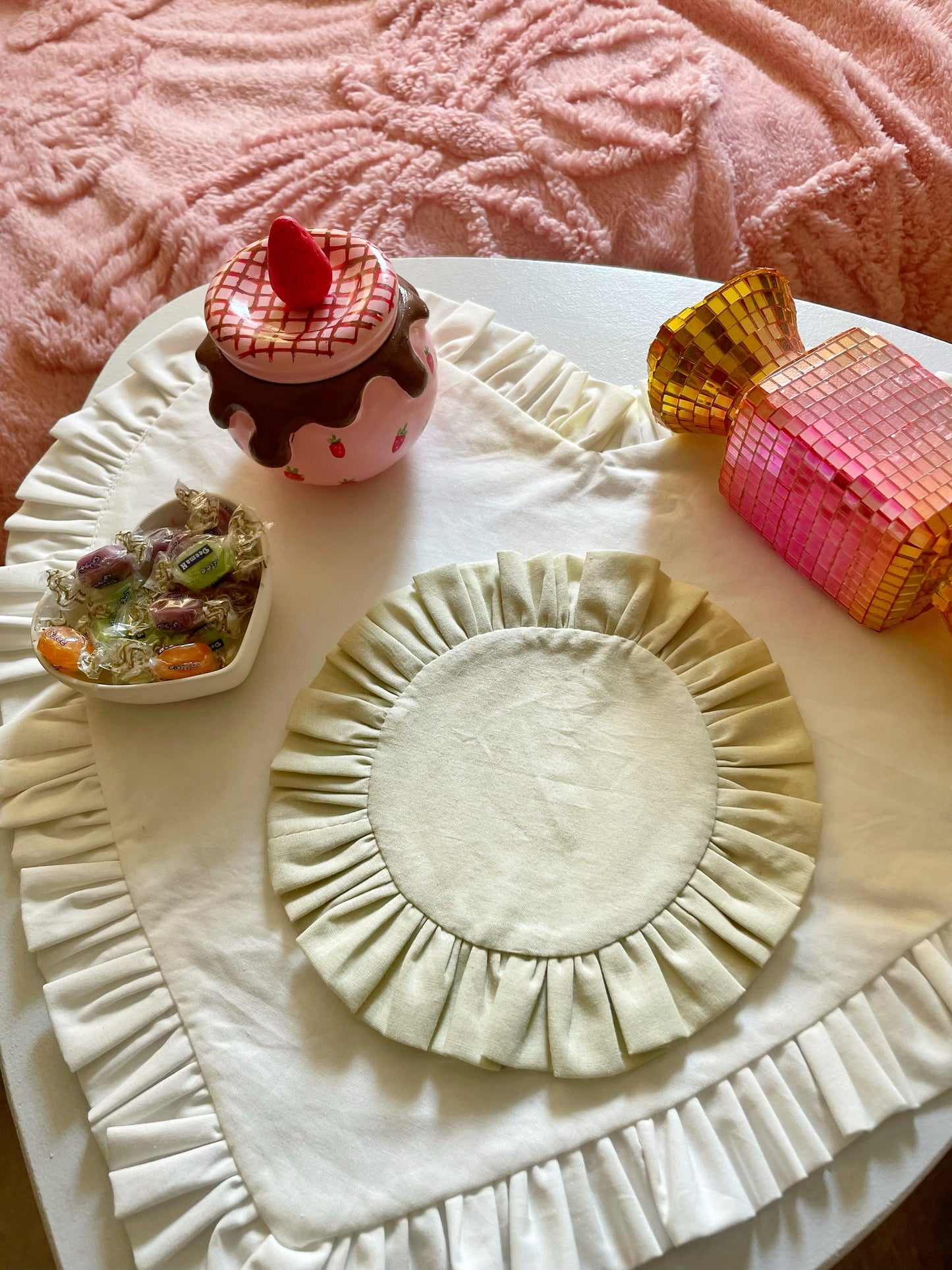 Beige Ruffle Coaster