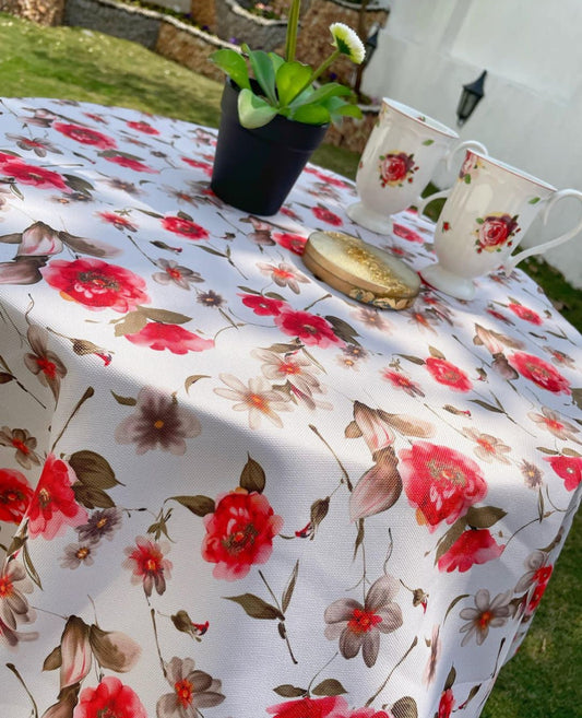 Berry_Red_Tablecloth
