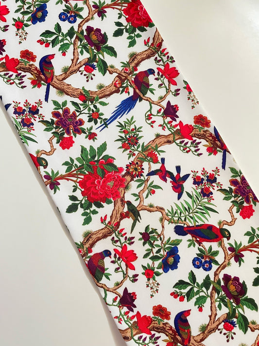 Birdie White Table Runner