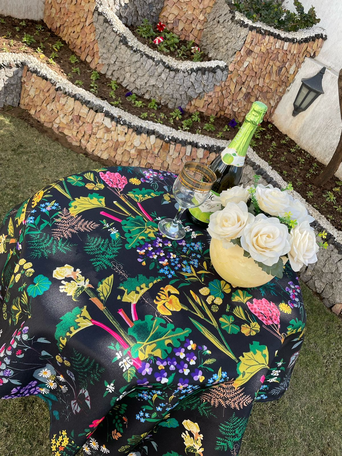 Black_Safari_Tablecloth