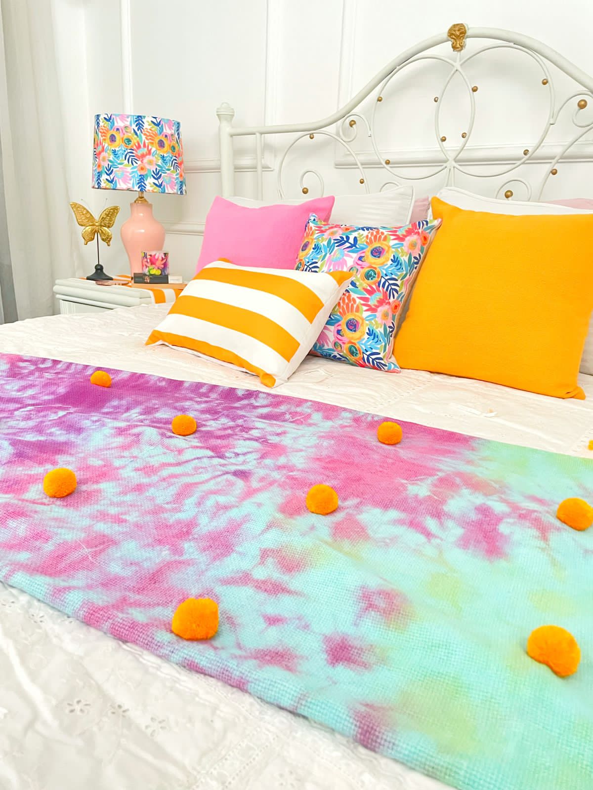 Blue & Purple Tie-Dyed Throw Blanket