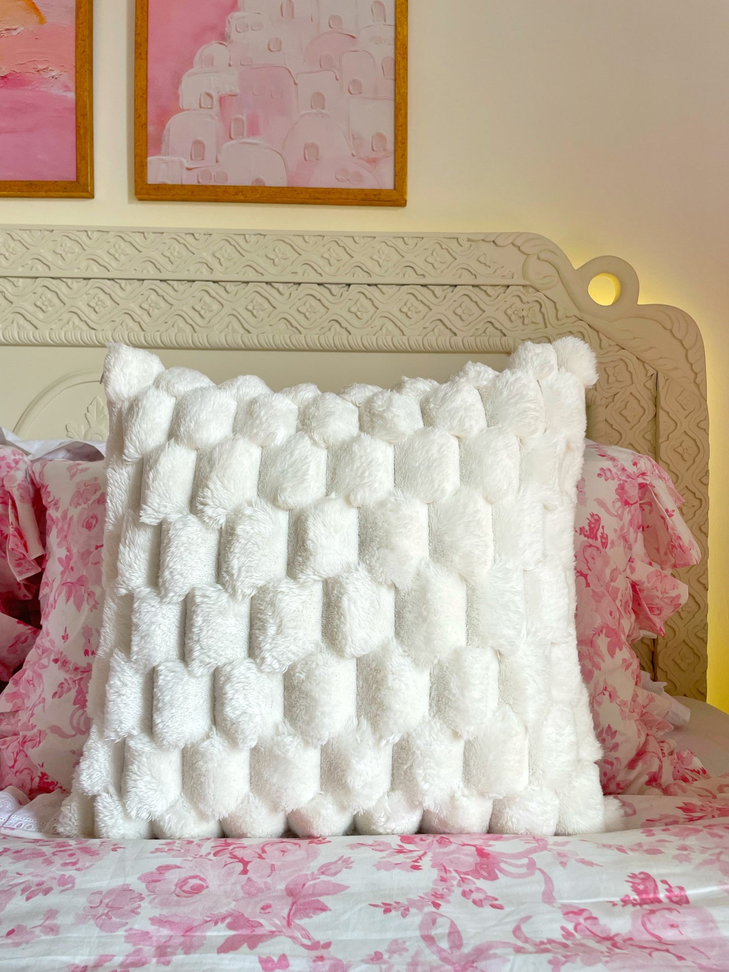 Boho Tufted Cushion (Creamy White)