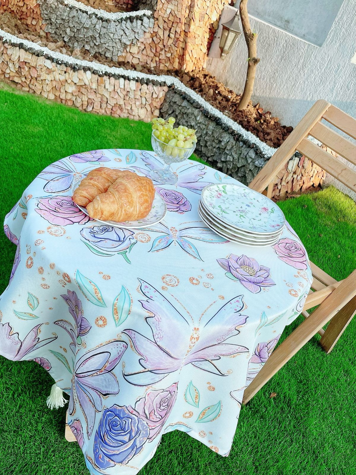 Flutterflies_Tablecloth