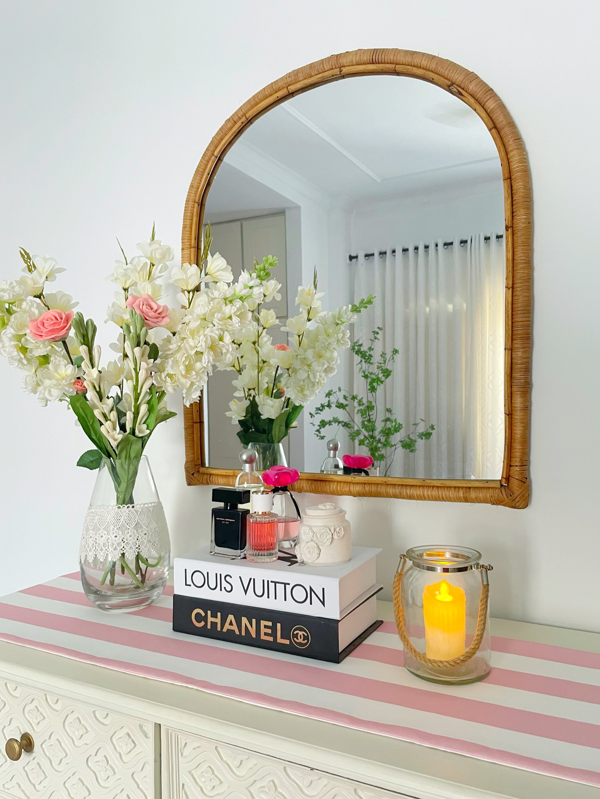 Grace Table Runner 1