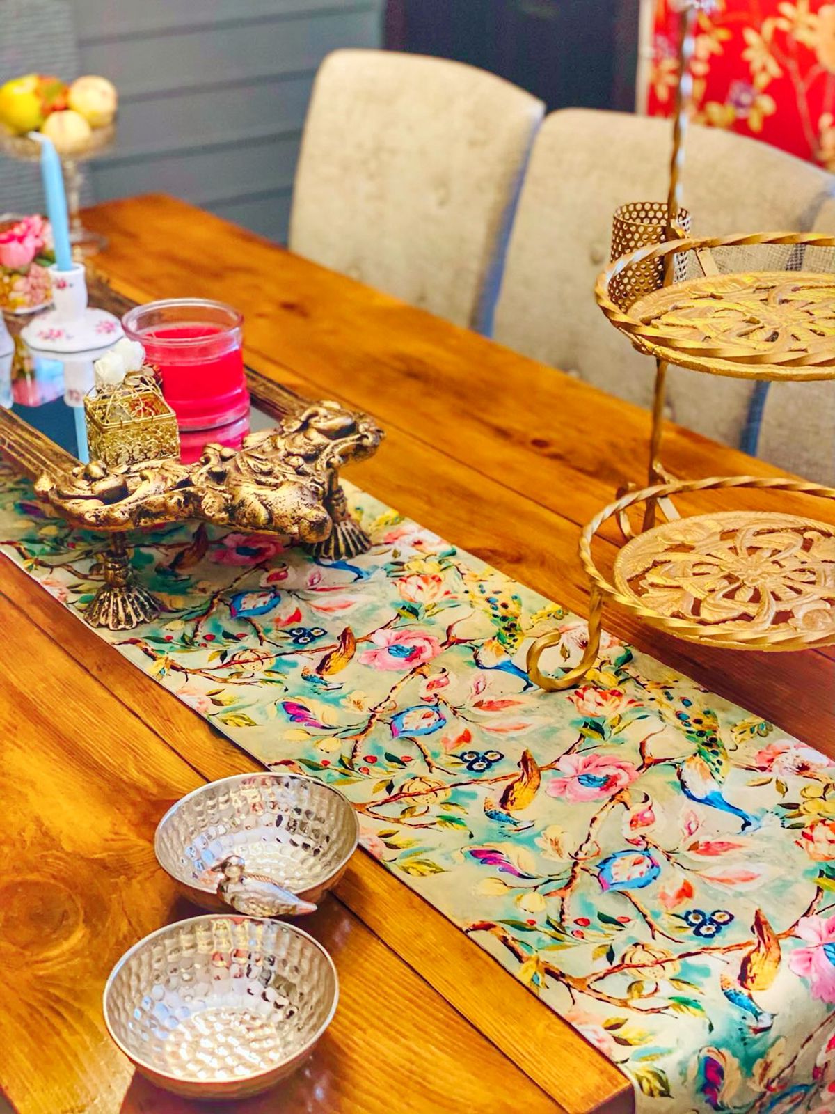 Green Garden Table Runner