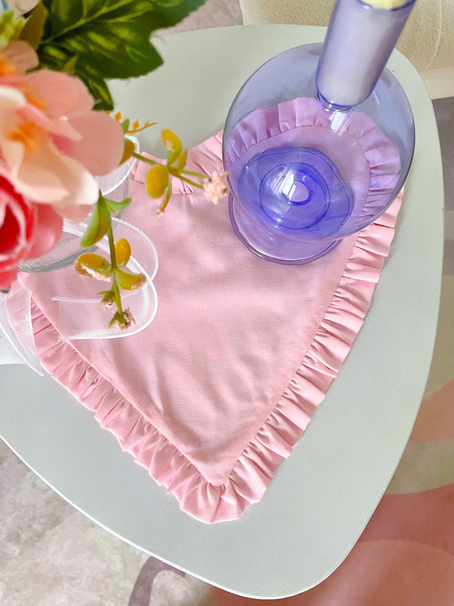 Heart Frilled Mat (Light Pink)