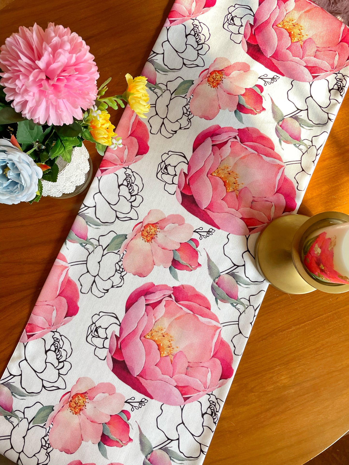 Isabella Table Runner
