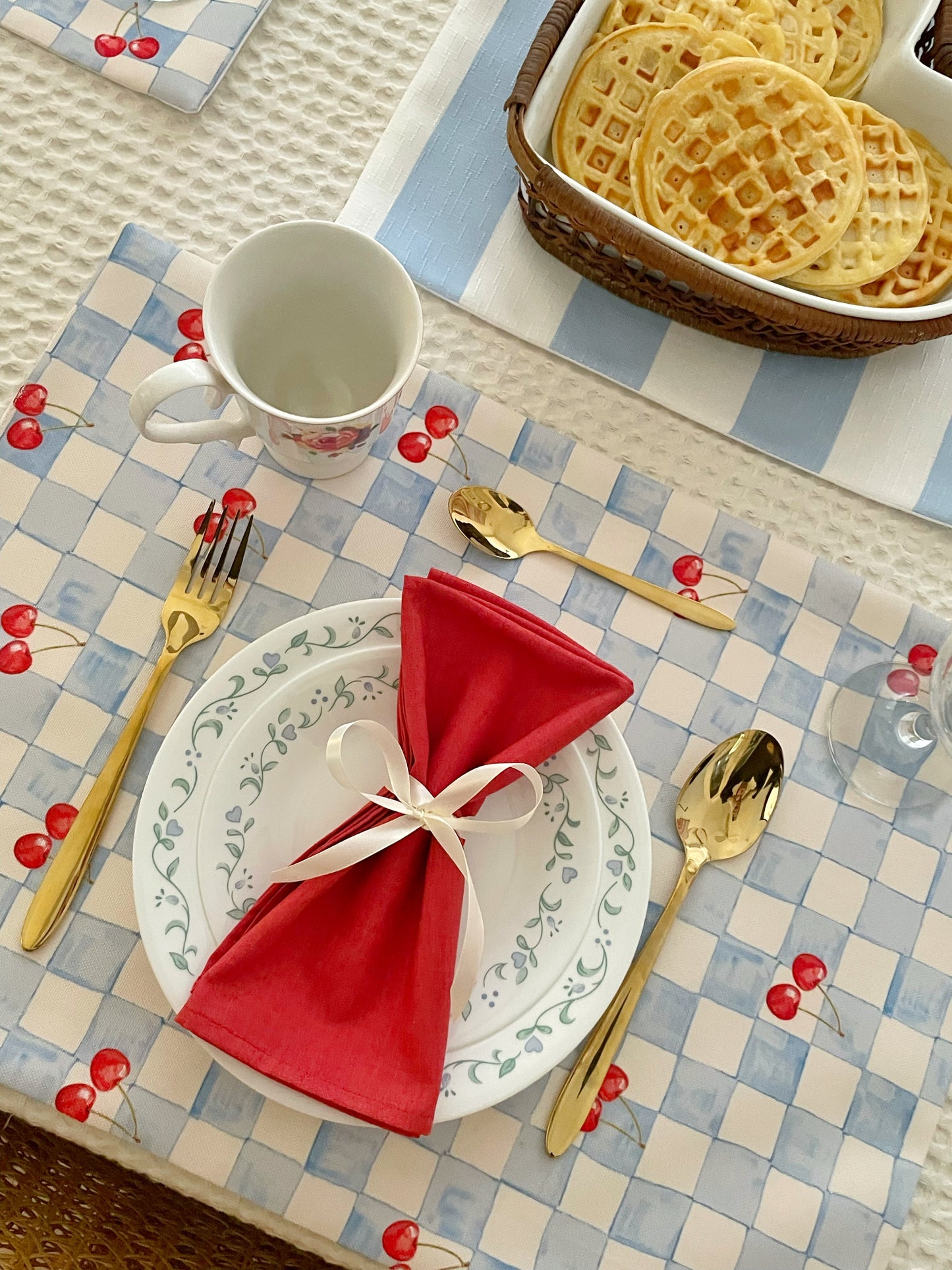 Light Blue Blend - Cherry Fields Table Linen Set