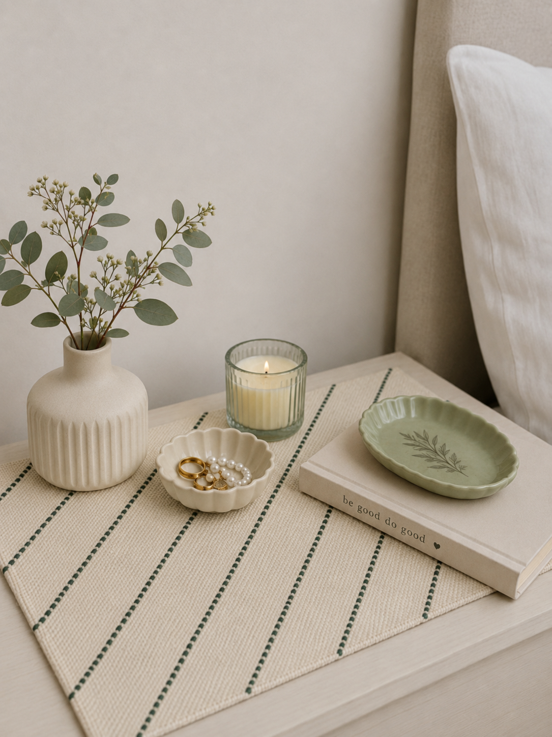 Embroidered Table Mat (Off-white with Dark Green Diagonals)