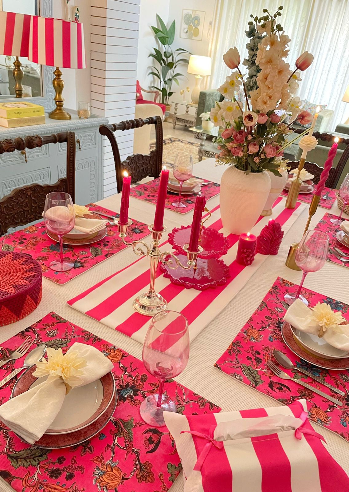 Pink Blend Spring Love Table Linen Set