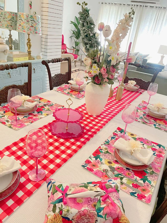 Redwood Splashy Table Linen Set