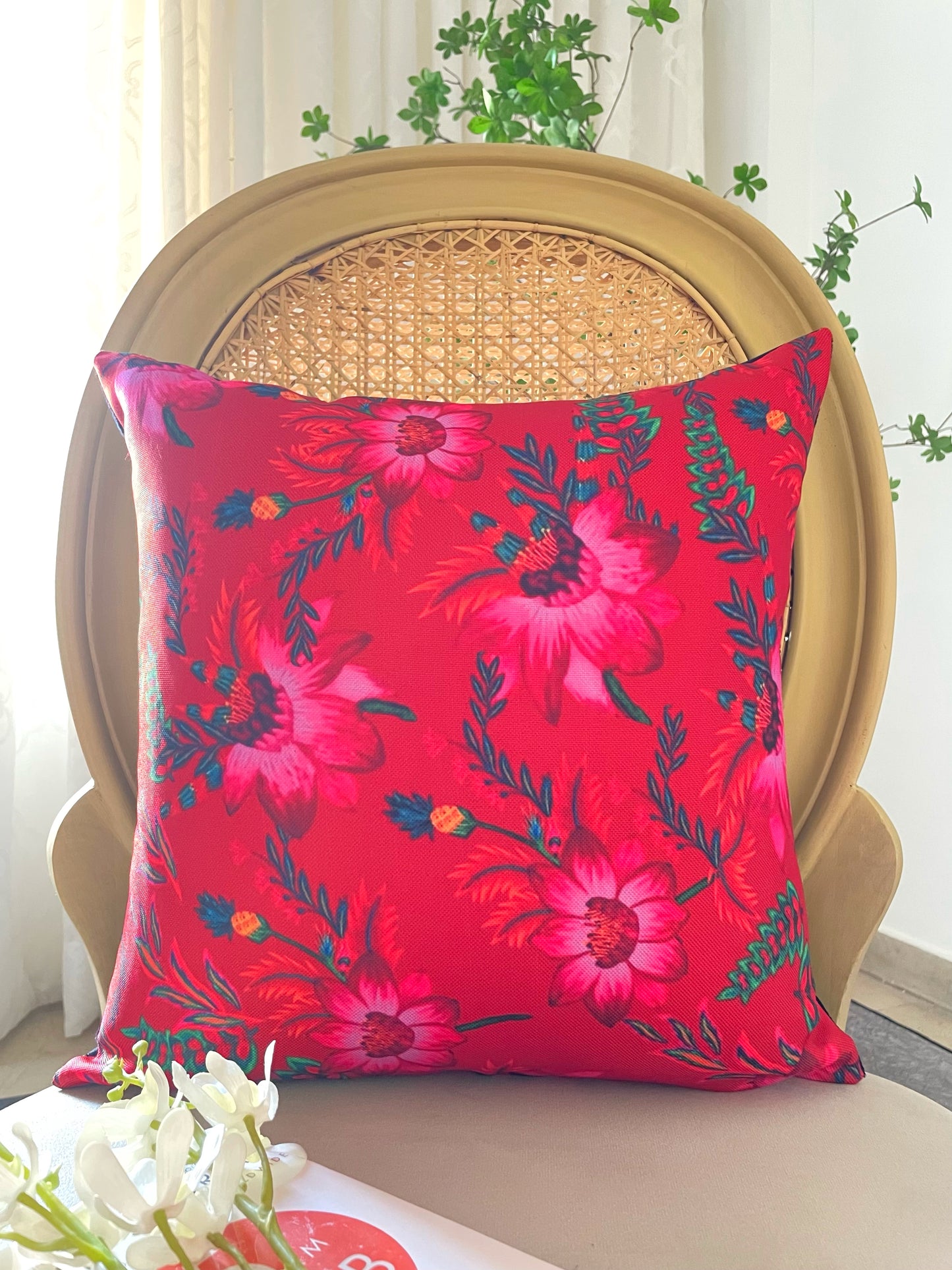 Scarlet_Cushion