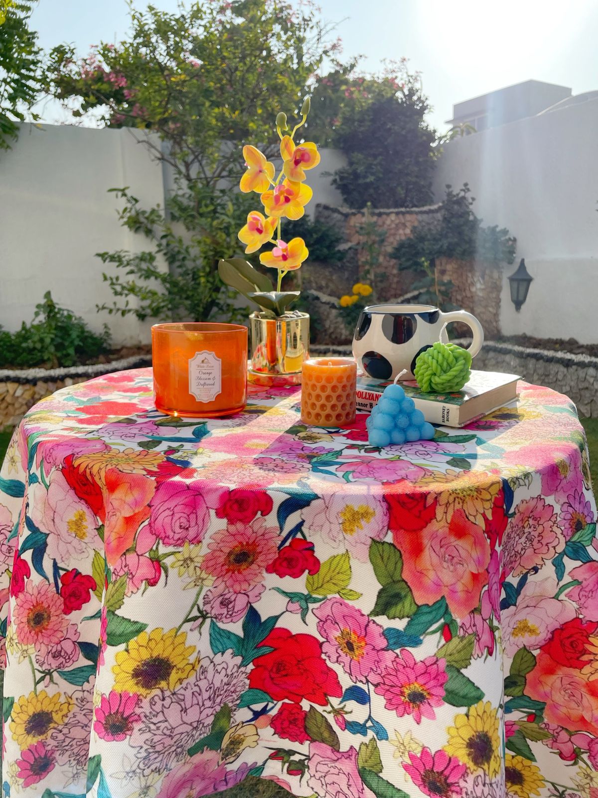 Splashy_Tablecloth