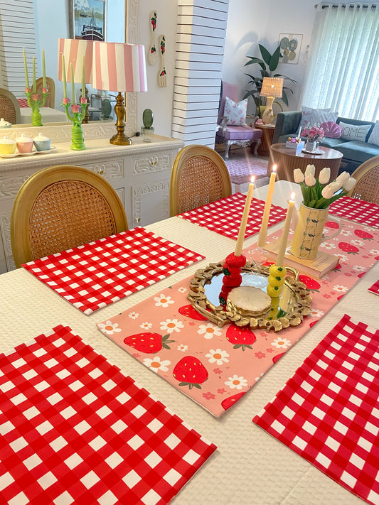 Strawberry Crush - Redwood Table Linen Set