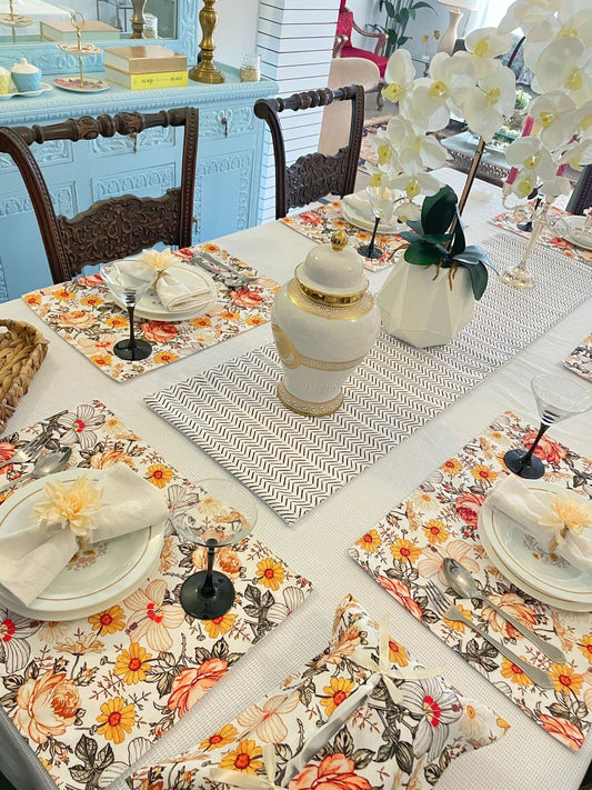 Vector Harmony Table Linen Set