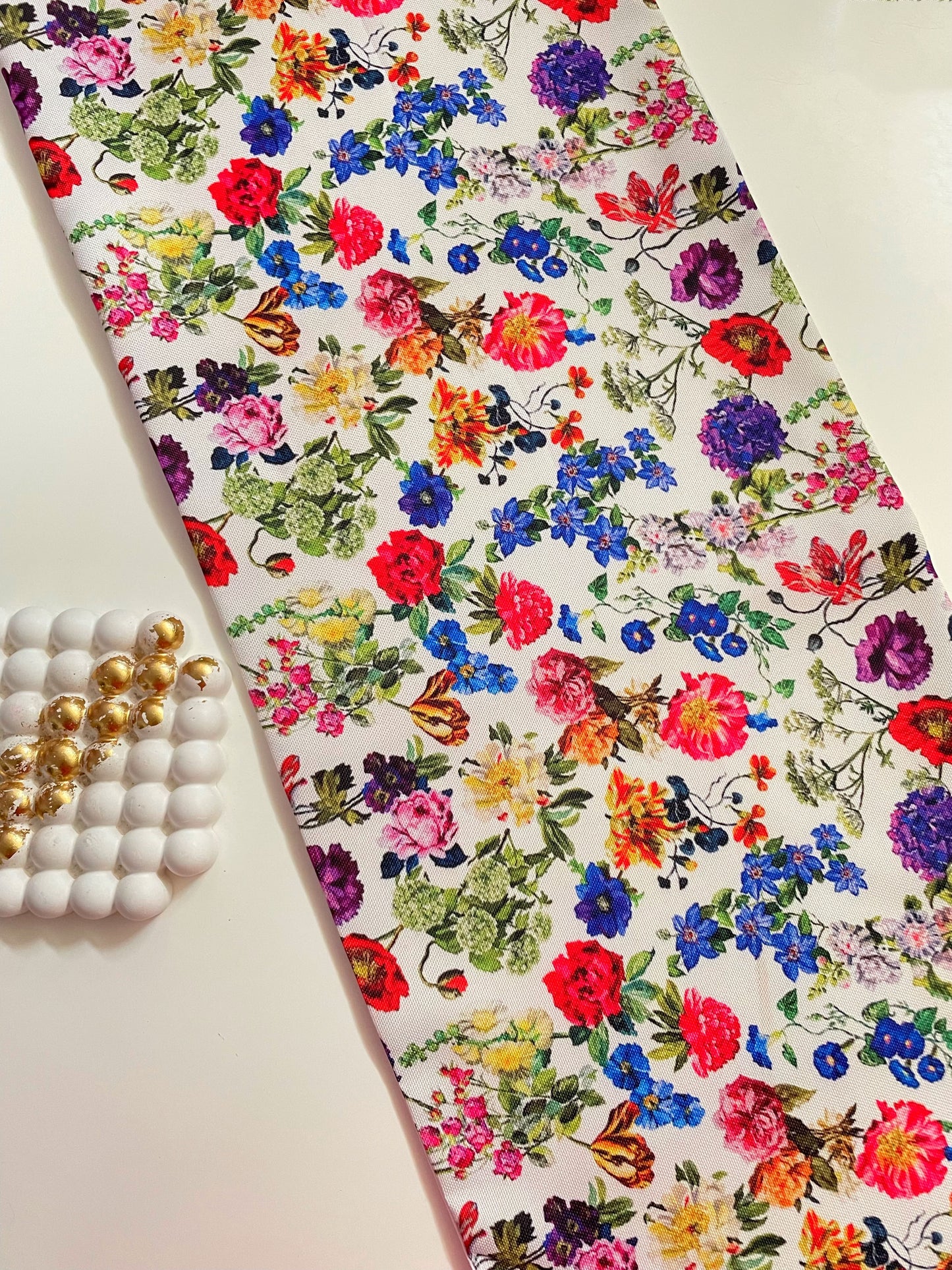 White Delight Table Runner