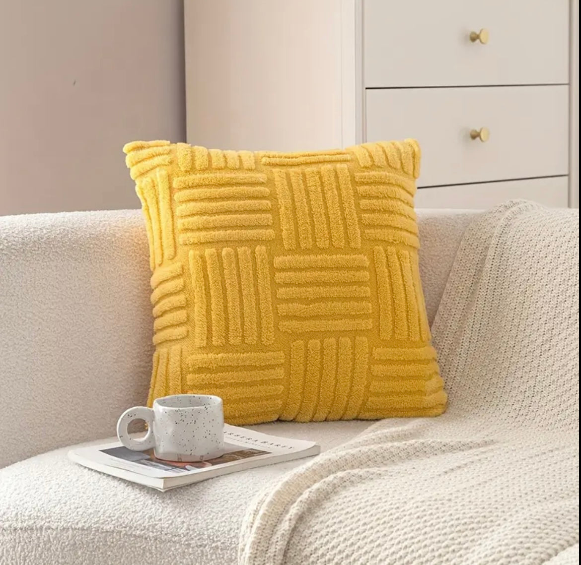 Boho Tufted Cushion (Sunshine Maze)