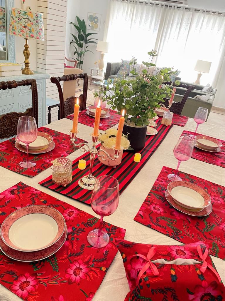 Zinnia Scarlet Table Linen Set
