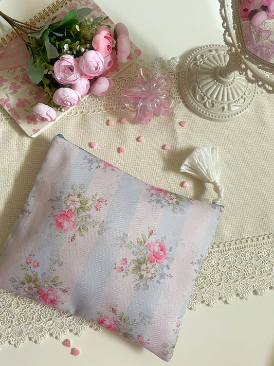 Ava Makeup Pouch