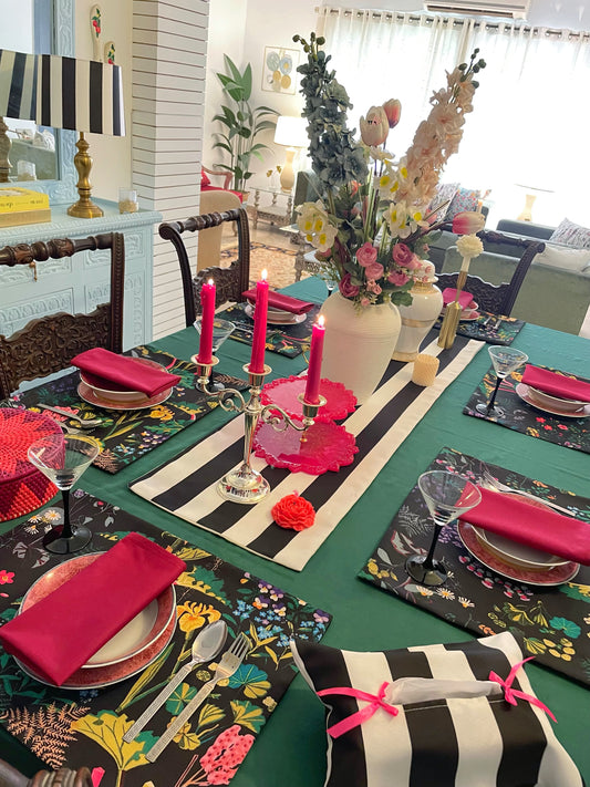 Black Blend - Black Safari Table Linen Set