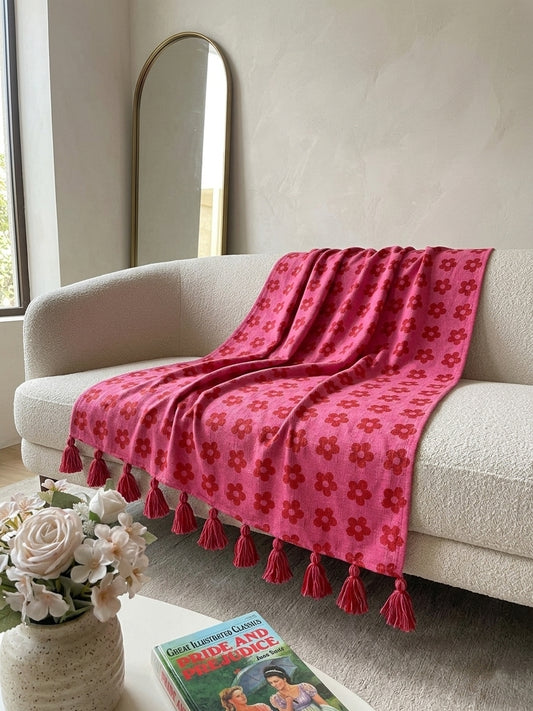 Daisy Charm Throw Blanket