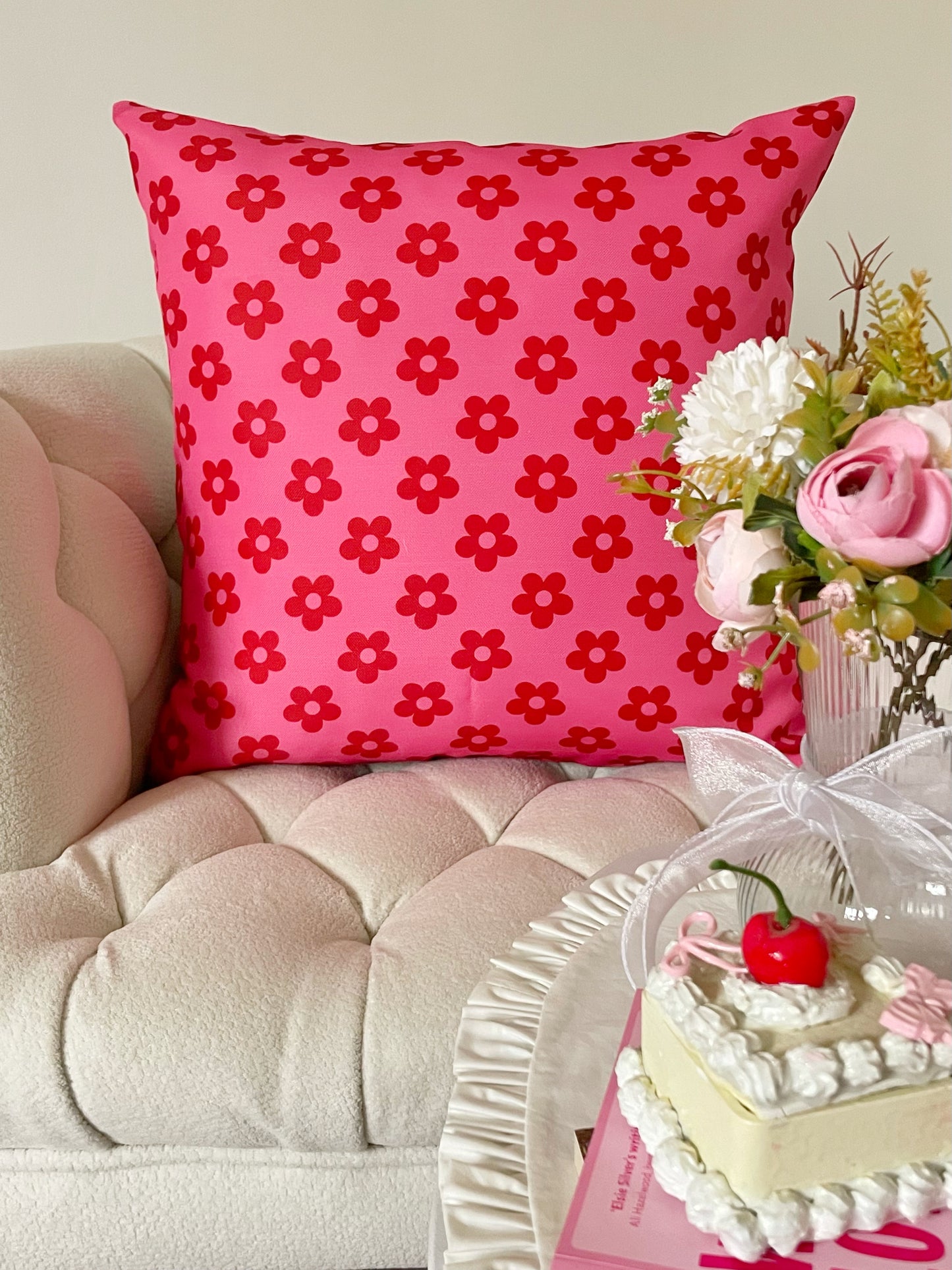 Daisy Charm Cushion