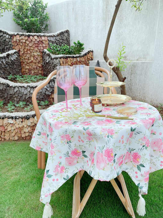 Hana_Tablecloth