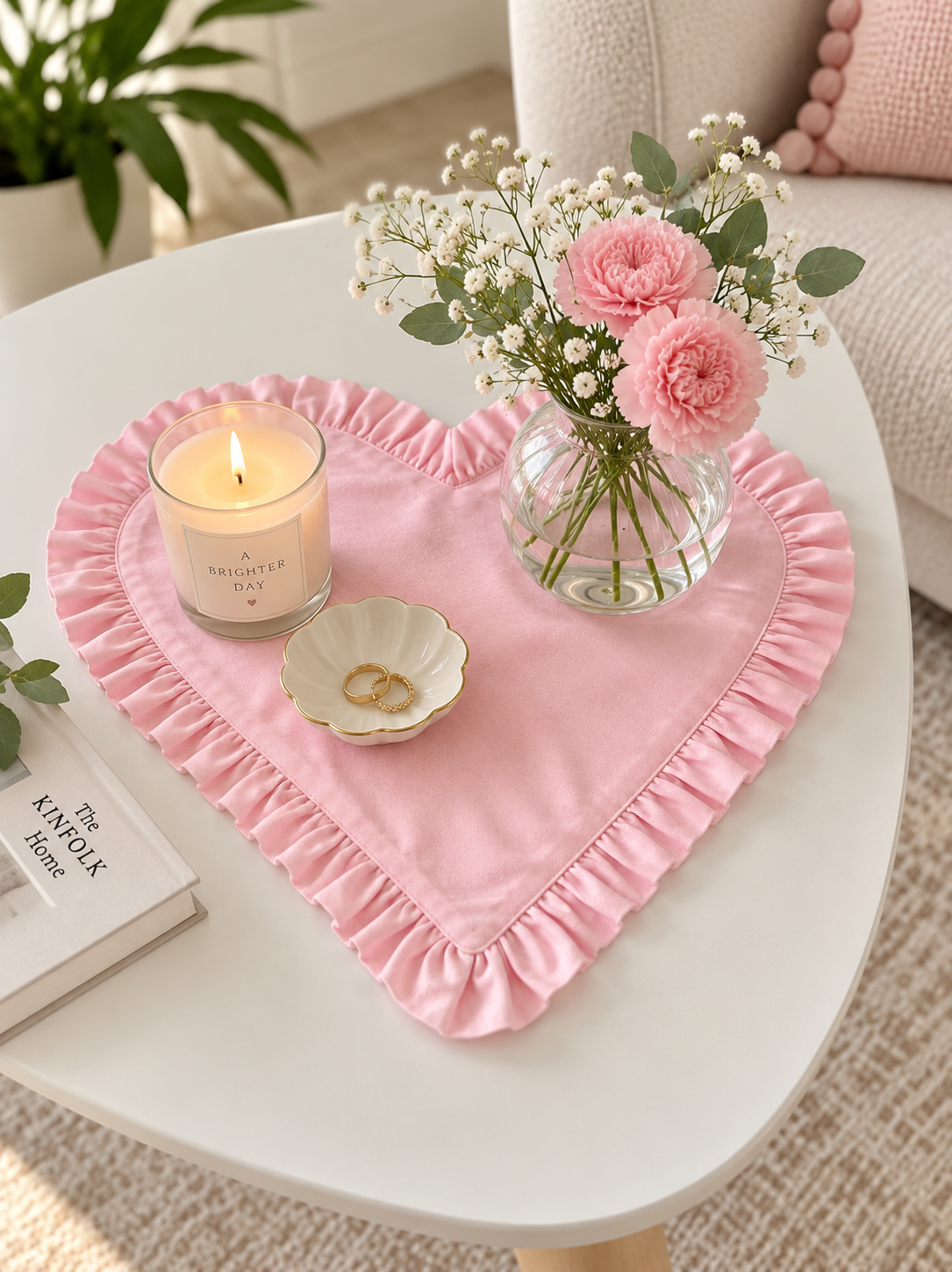 Heart Frilled Mat (Light Pink)