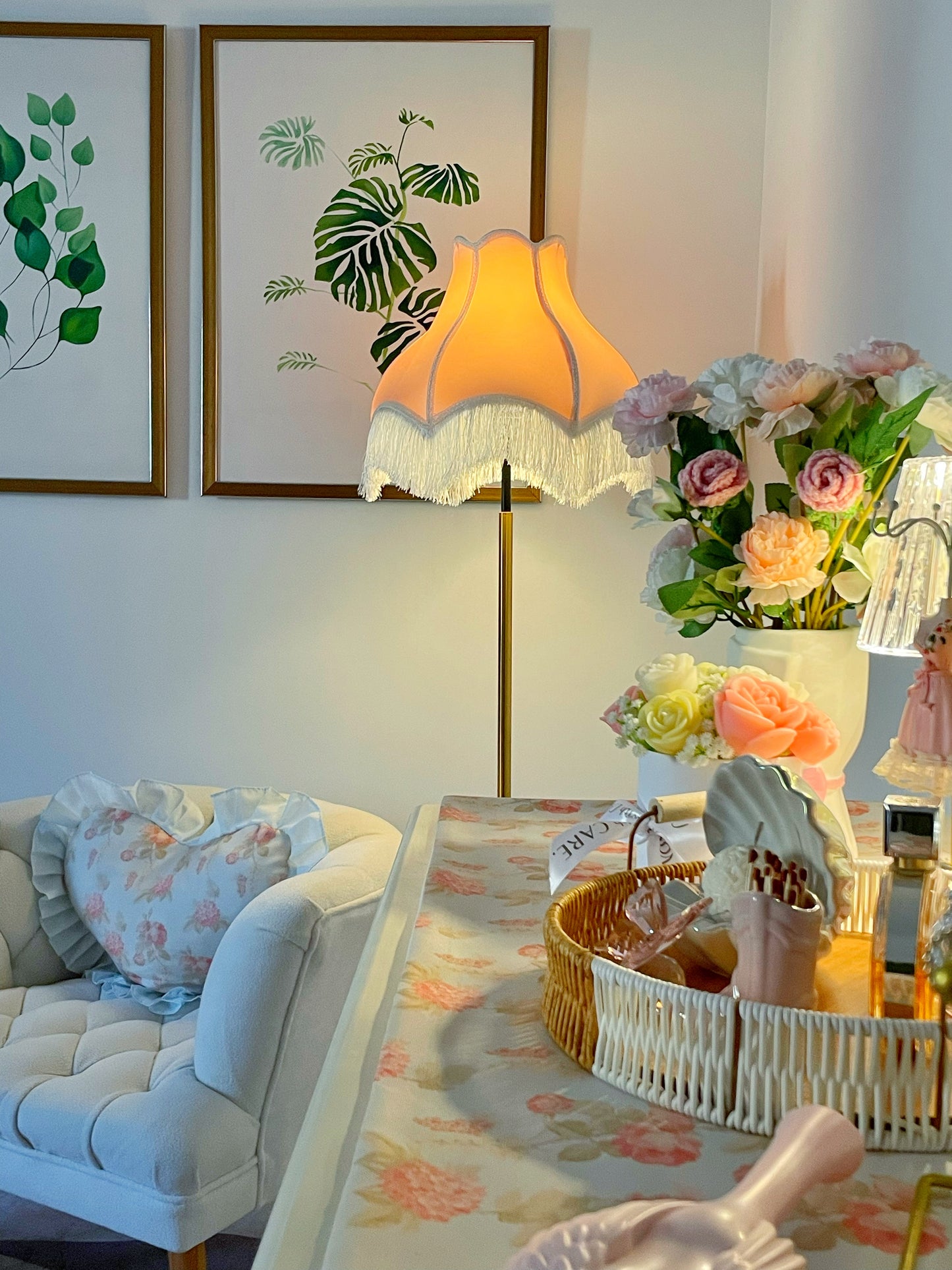 Victorian Fringed Lamp Shade - Light Peach