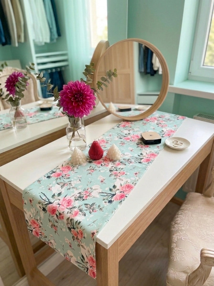 Minty Table Runner