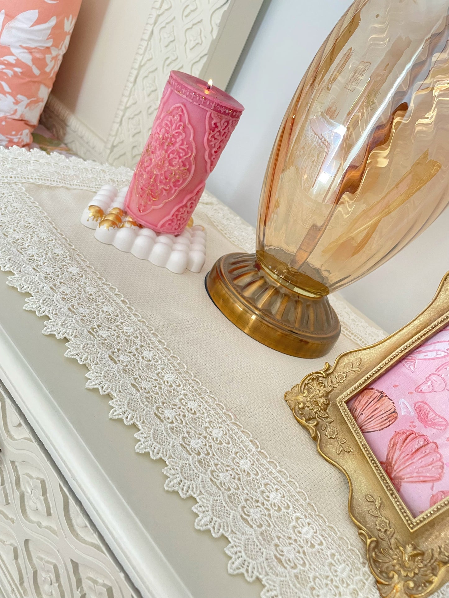 Off-white Table Mat with Crochet Lace