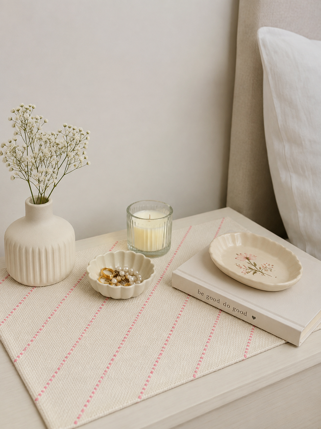 Embroidered Table Mat (Off-white with Light Pink Diagonals)