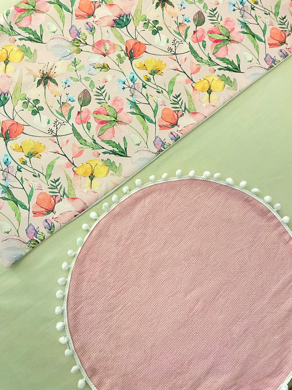 Pink_Round_Table_Mat_with_Pom_Pom_Lace