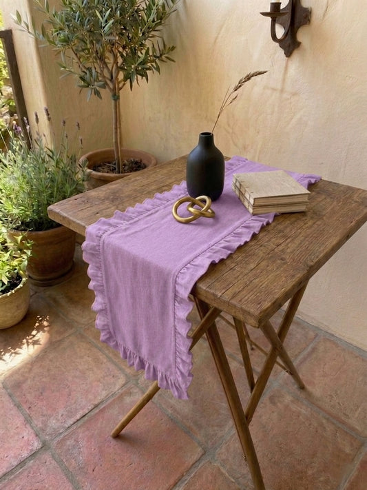 Ruffle Table Runner (Lilac)
