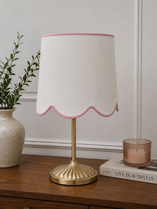 Scalloped Lamp Shade (Light Pink Trim)