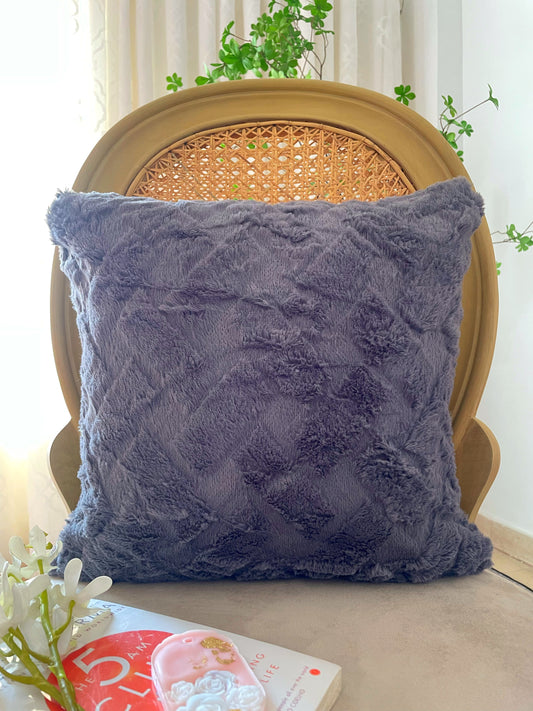 Sherpa_Dark_Gray_Cushion