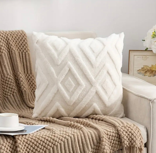 Boho Tufted Cushion (White Diamond)