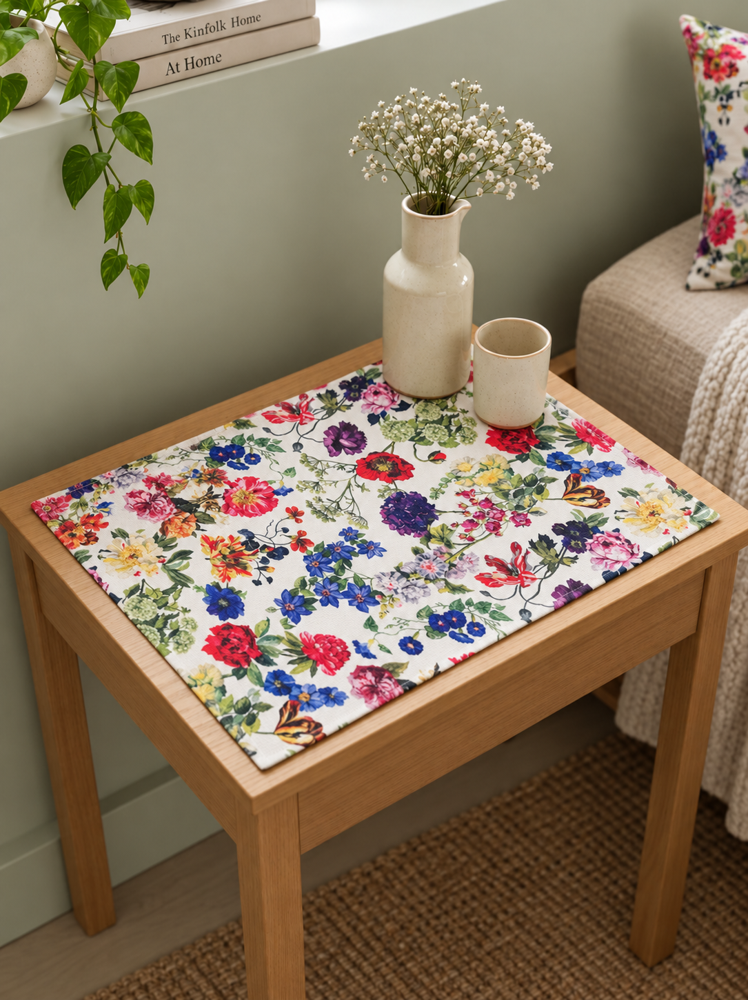 White Delight Table Mat