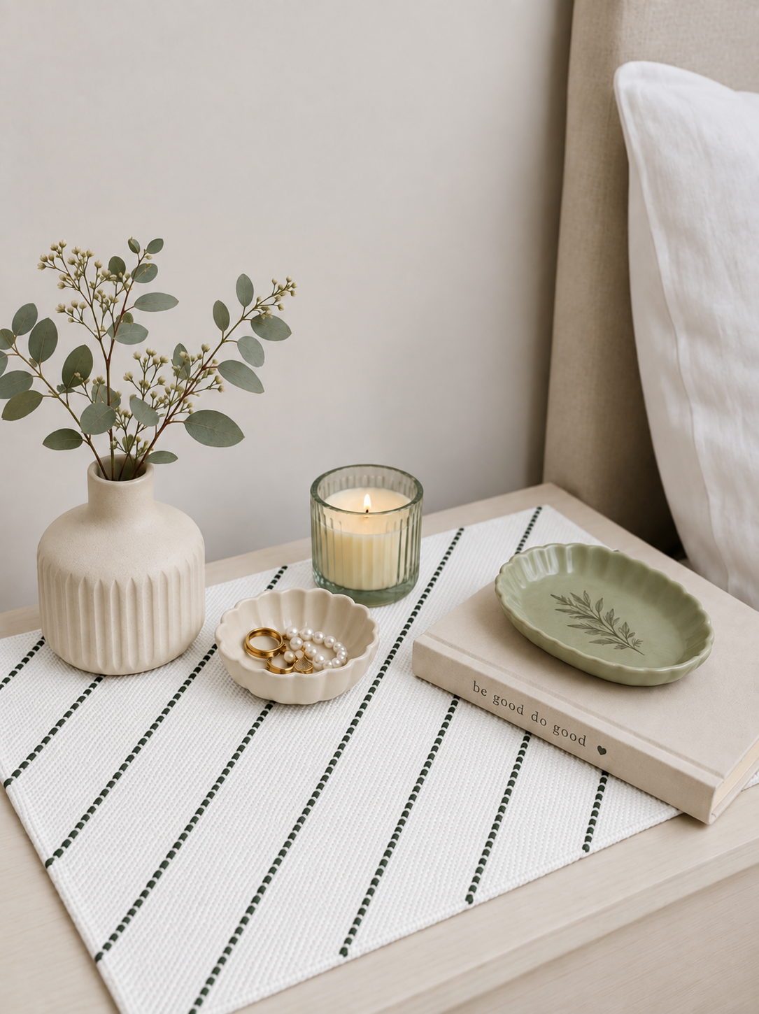 Embroidered Table Mat (White with Dark Green Diagonals)
