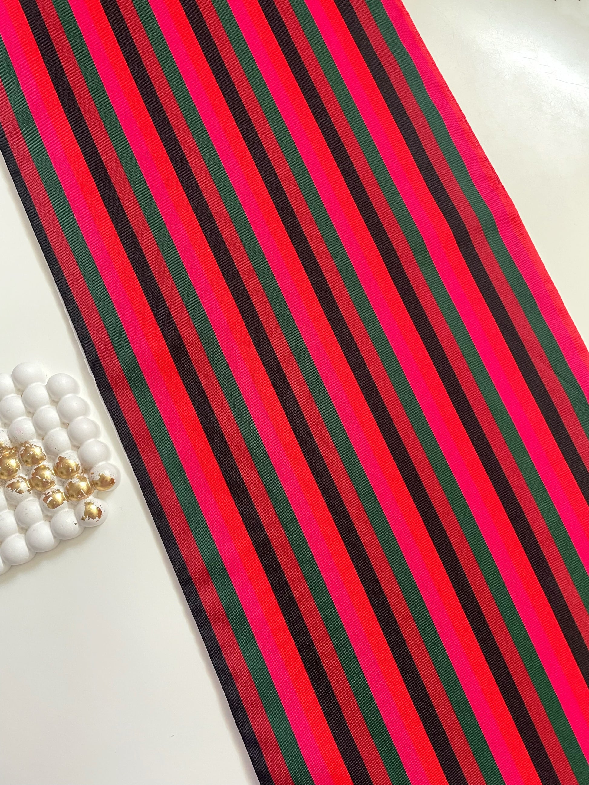 Zinnia_Table_Runner